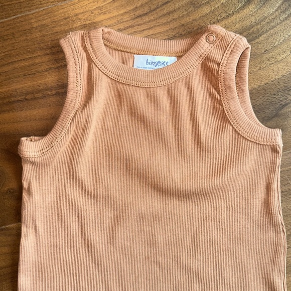 NWOT ✨ Bizz x Siss Logan Playsuit Romper Terracotta tan 3-6 months / Baby Onesie - Picture 2 of 5